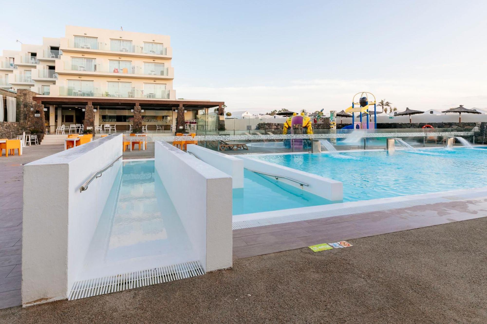 Hd Beach Resort كوستا تاغيسي المظهر الخارجي الصورة